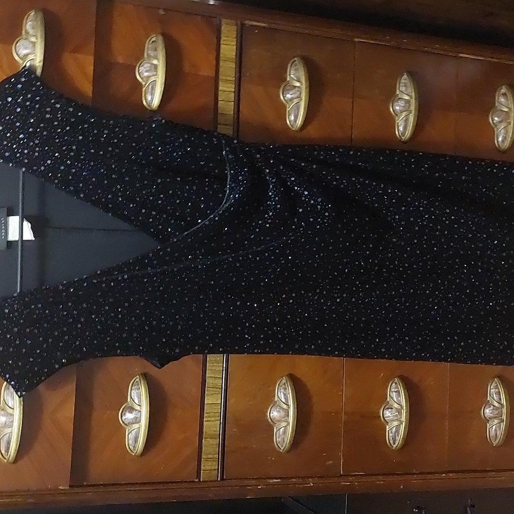 HOT SPARKLING SLEEVELESS DRESS by Connected Apparel